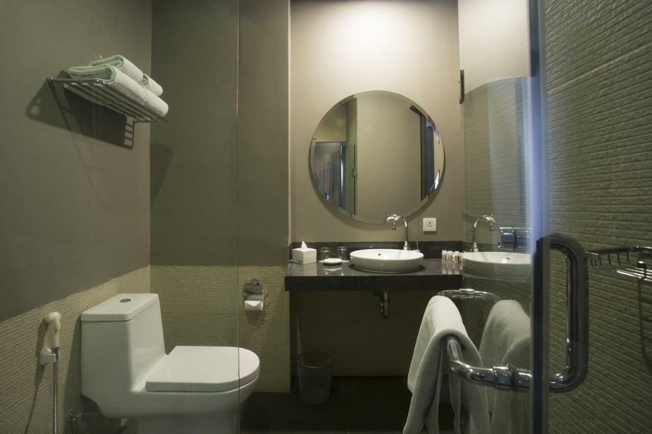 Liberty Hotel Thamrin Jakarta Luaran gambar